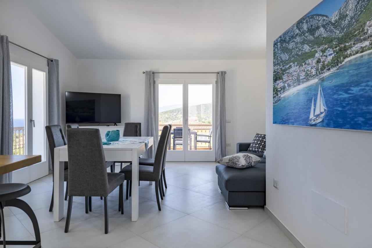 Appartamento Vista Golfo Cala Gonone Bagian luar foto